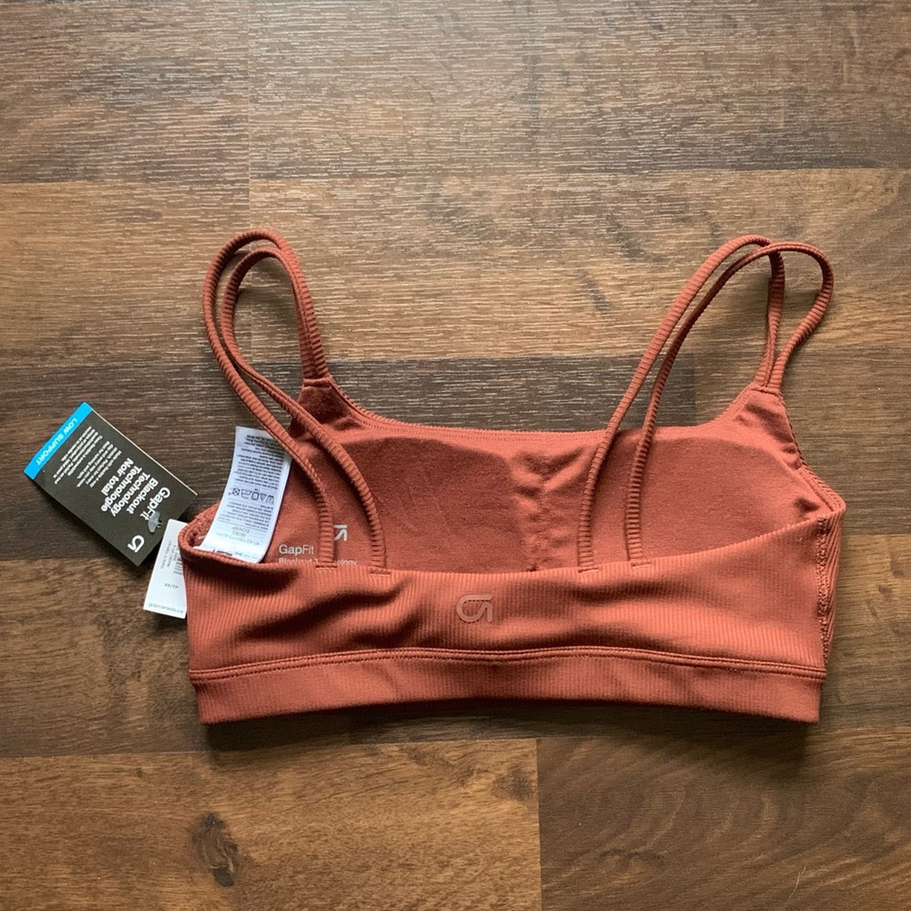 🆕 GapFit Ribbed Bra Low Impact - Picture 5 of 6